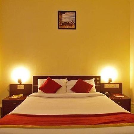 Maya International Hotel Mangalore Exterior photo